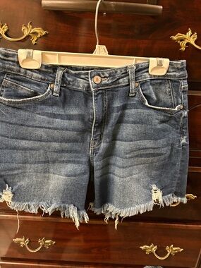 Classic Blue Denim Jean Shorts with Frayed Hem